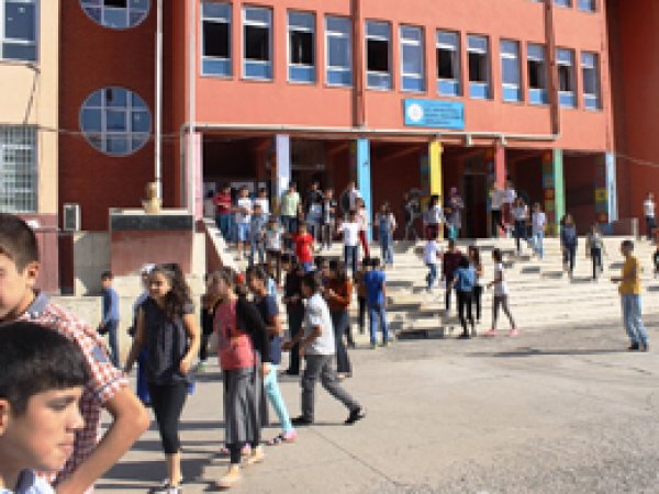 'PKK'nin eğitim boykotları tutmuyor'