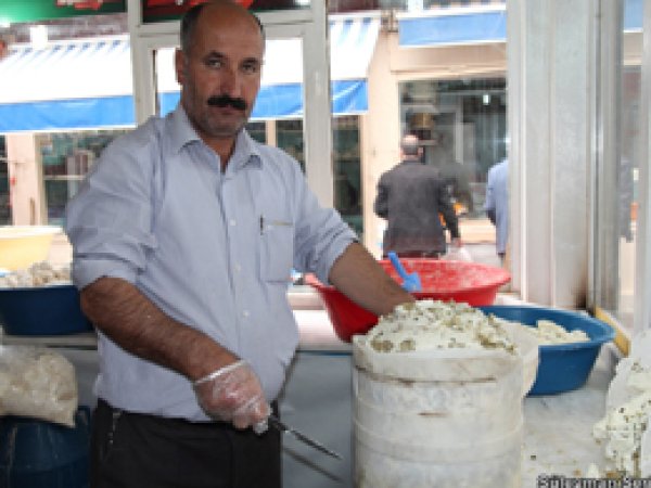 Van peynirinin açıkta satılmaması kararına tepki