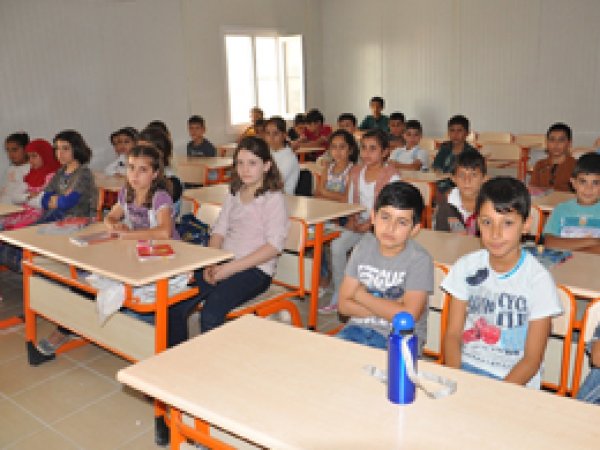 Batman'da Suriyelilerin eğitimi sıkıntılarla başladı