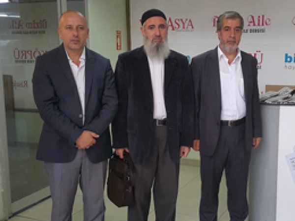 Yasin'in yerine et dağıtan heyetten ziyaret