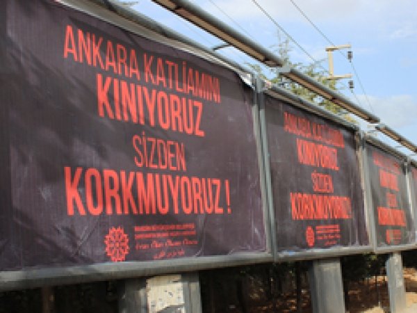 Mardin Büyükşehir Belediyesi'ne billboard tepkisi 