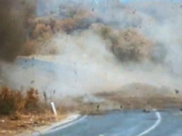 Diyarbakır-Bingöl yolunda bomba bulundu
