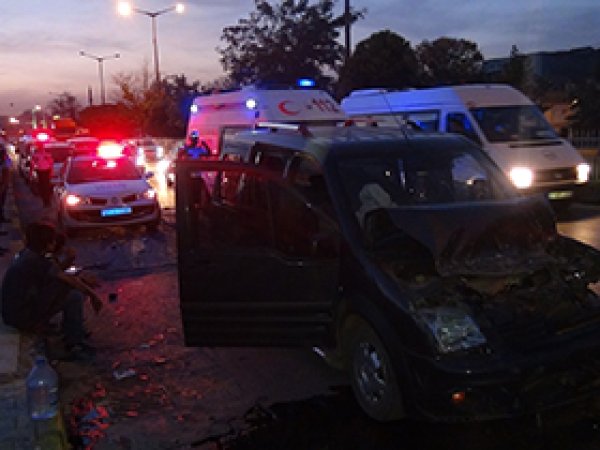 Antep'te kaza: 1'i ağır 4 yaralı