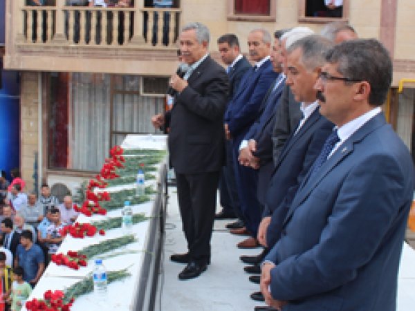 Bülent Arınç: Adıyaman terör kenti değildir