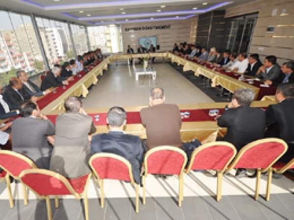 Çocuklara değerler eğitimi de verilmeli