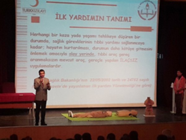 Bingöl'de okul servis şoförlerine eğitim verildi