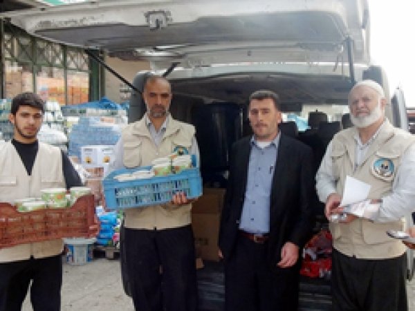 Peygamber Sevdalıları Gaziantep'te aşure dağıttı