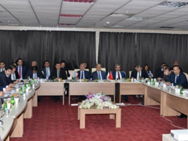 Adana ve Mersin'in sağlık hizmetleri konuşuldu