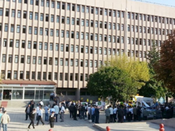 Ankara'daki eylemin amacı 'seçimleri erteletmek'