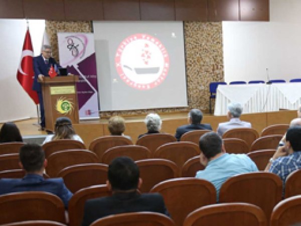 Adana'da 'Yemeklik Mantar Kongresi' yapıldı
