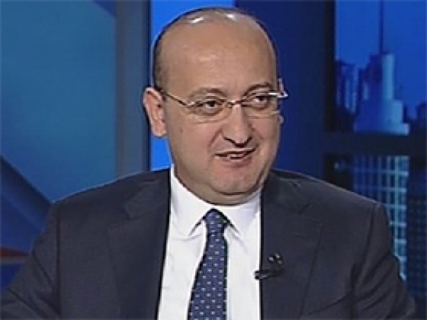 Akdoğan: Öcalan'ı diri diri gömdüler
