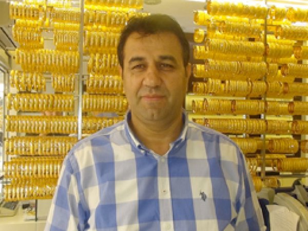 Kuyumcular: Altın fiyatları daha da düşecek
