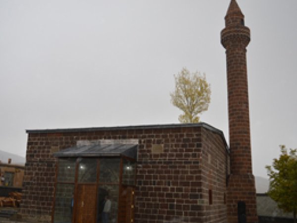 Tatvan'da tarihi Ayasofya cami restore edildi