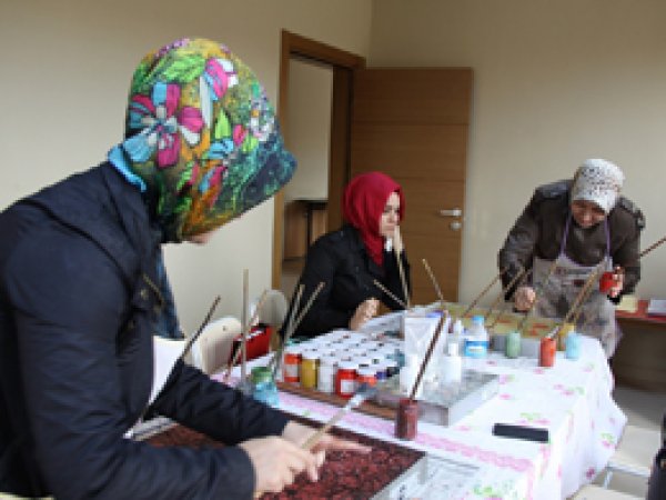 Bingöl'de Ebru Sanatı'na ilgi artıyor