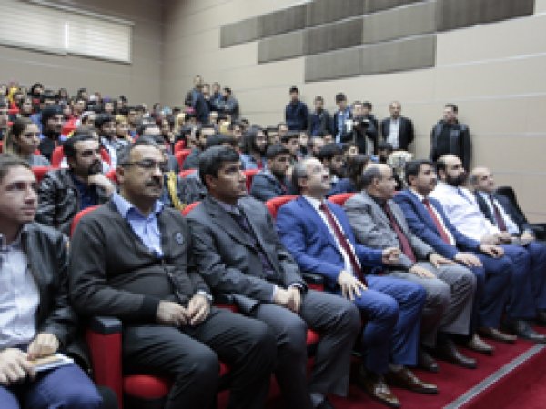 Diyarbakır'da yerel medyanın önemi konuşuldu