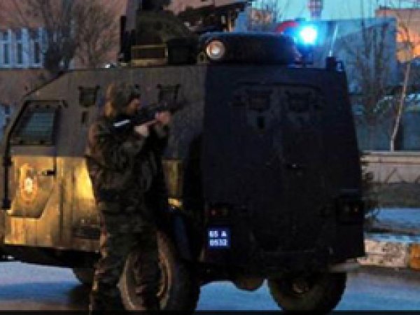 Kocaeli'de soygun girişimi: Rehineler var