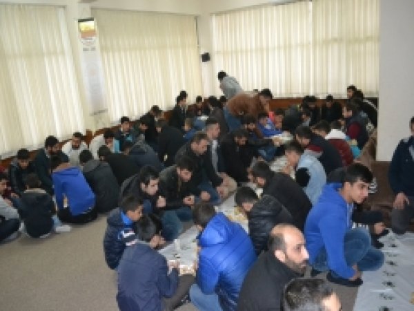Bursa İkra Der gençleri namazda buluşturdu
