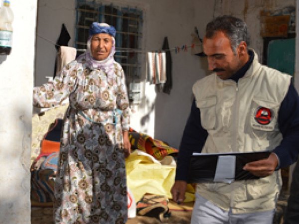 Selam-Der ihtiyaç sahiplerini sevindirdi