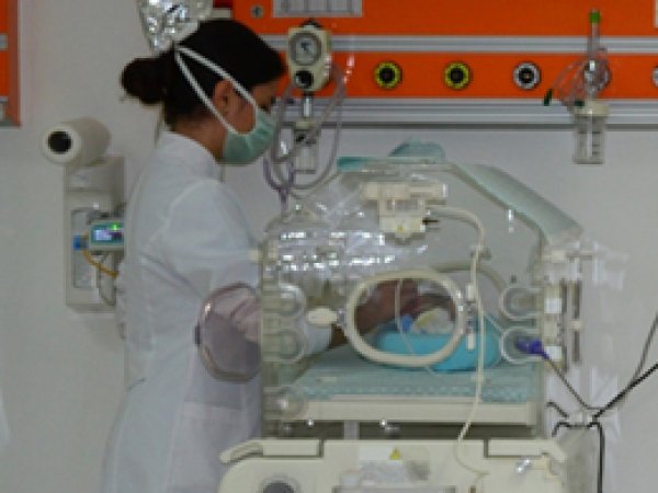 ''Türkiye'de 10 bebekten 1'i prematüre doğuyor''