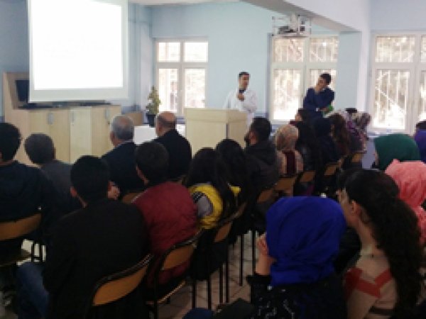 Ergani'de madde bağımlılığı konferansı