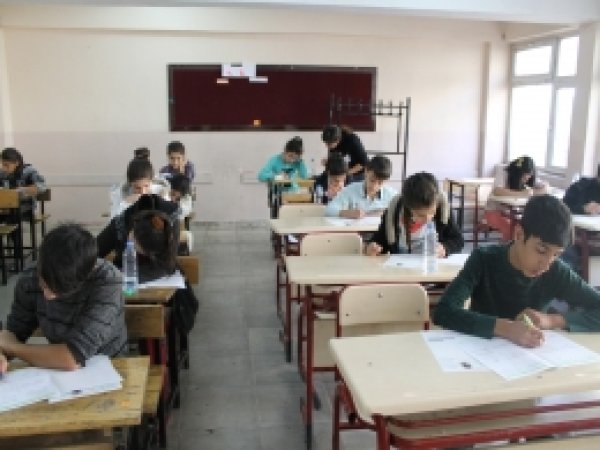 TEOG'da bir soru iptal edildi