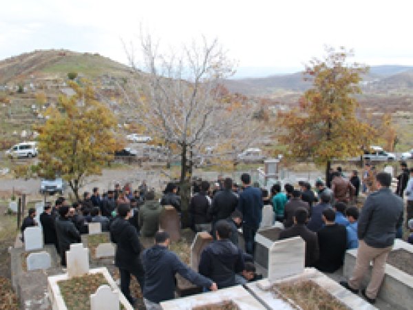 Medrese şehitleri mezarları başında anıldı
