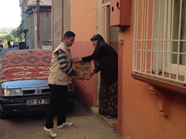 Antep Umut Der 289 aileye yardımda bulundu