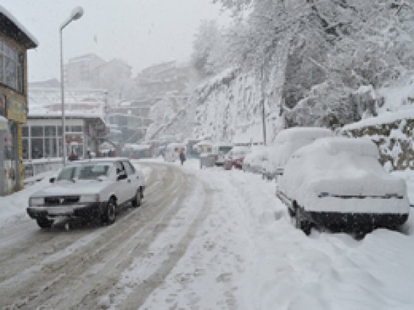 Bitlis'te okullarda kar tatili