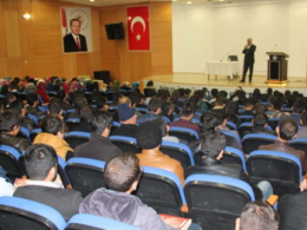 Bingöl'de 'Namaz' konferansı