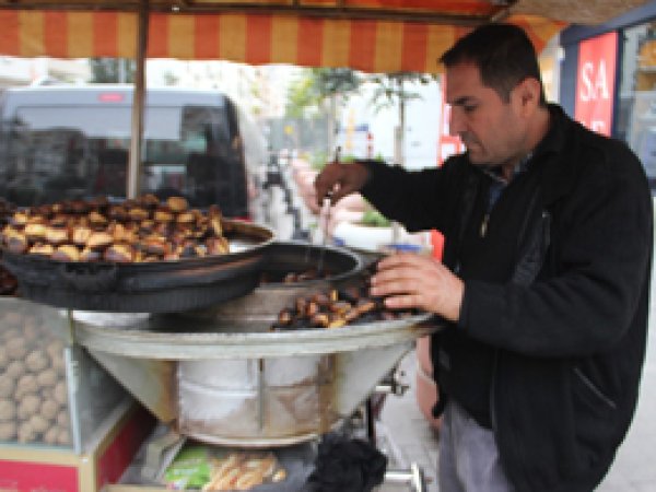 Kestane tezgâhta 10 TL, kebabı 40 TL