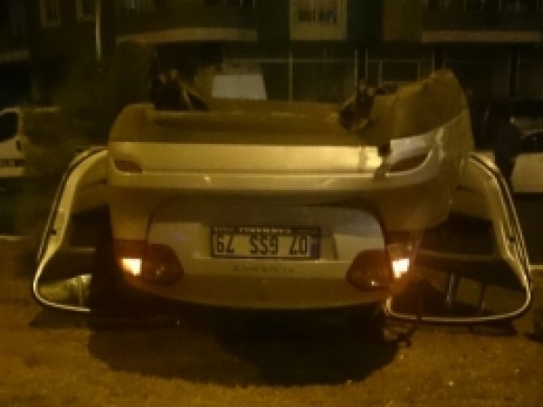 Tarsus'ta trafik kazası: 3 yaralı