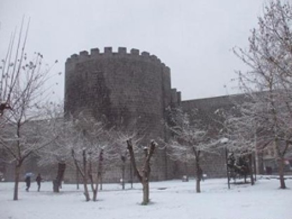 Diyarbakır Valiliğinden kar uyarısı