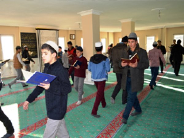 'Medreselerde ümmet kardeşliği vardır'