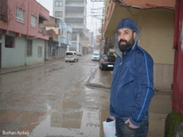 Batman sokakları çamur deryasına döndü