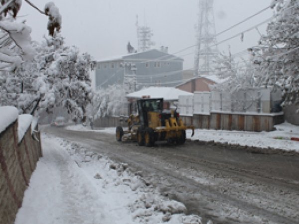 Şırnak'ta okullar kar nedeniyle tatil edildi