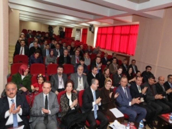 'Savaşı Filistin'de ailesi öldürülenlere sorun'