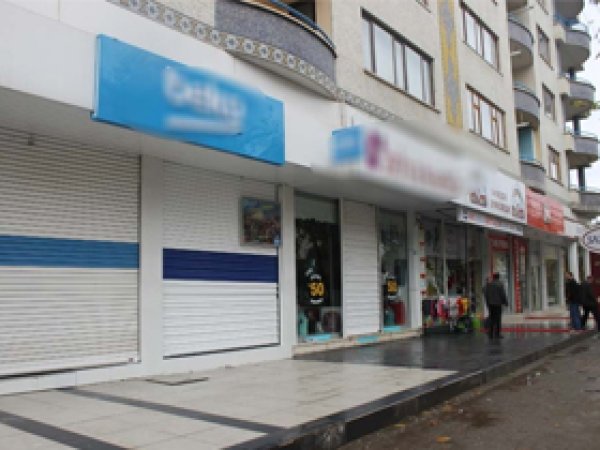 Elektrik kesintileri halkı canından bezdirdi