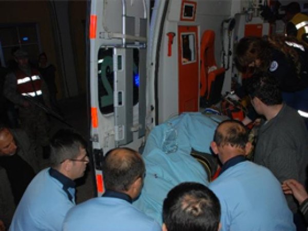 Dargeçit'te silahlı saldırı: 3 yaralı
