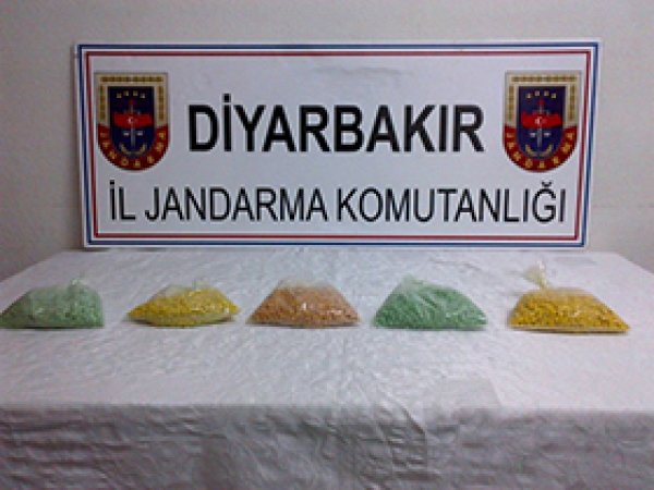 Diyarbakır'da hap operasyonu