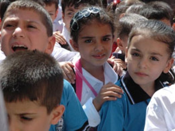 Okullarda ders zili çaldı