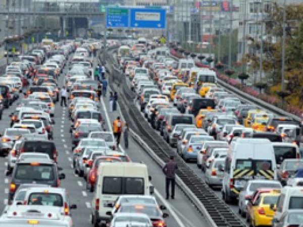Trafiğe kayıtlı araç sayısı 18 milyon 828 721 oldu