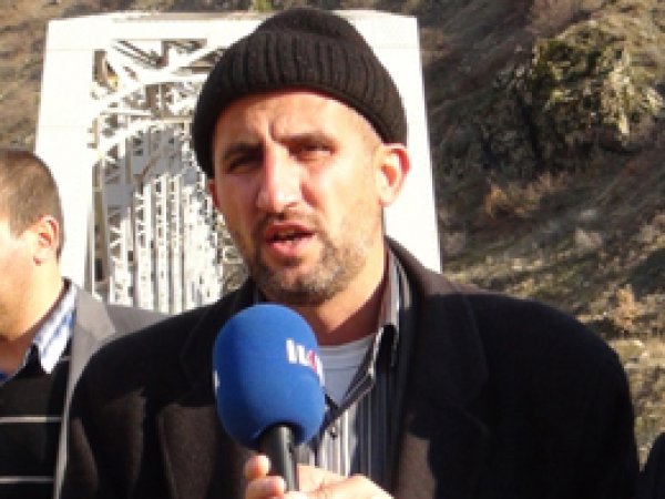 İslami çalışmalarından dolayı cezalandırıldı