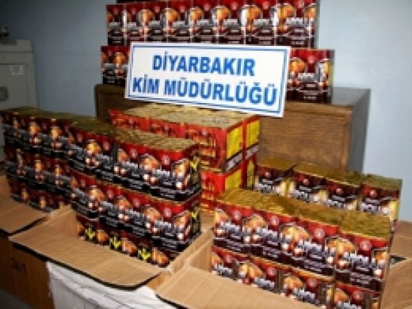 Diyarbakır'da 188 paket kaçak havai fişek