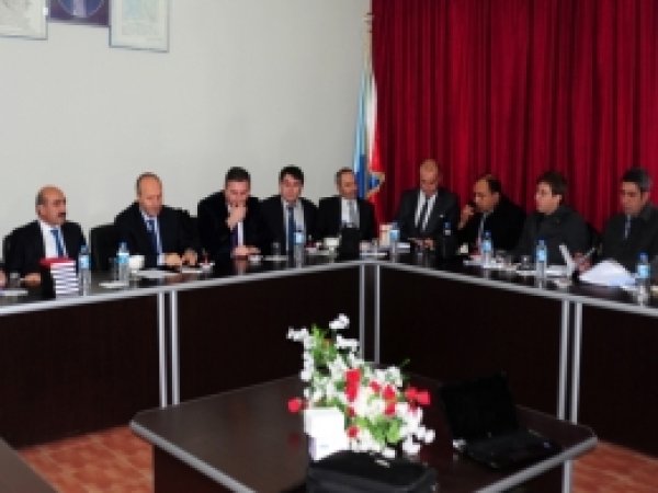 Milli Eğitim Müdürü Hizan'da okul müdürleriyle buluştu