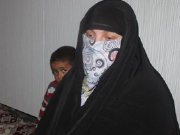 PKK tarafından evi ateşe verilen aileye yardım