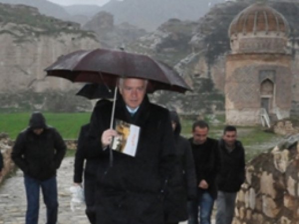 Almanya Büyükelçiliği Hasankeyf'i gezdi