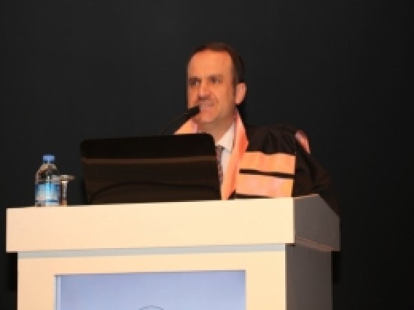 2012-2013 yılı akademik performans ödülleri sahiplerini buldu