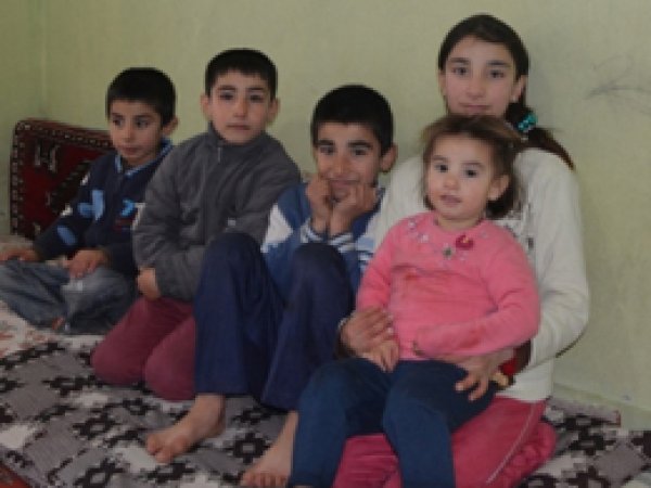Suriyeli mağdur aileler yardım bekliyor