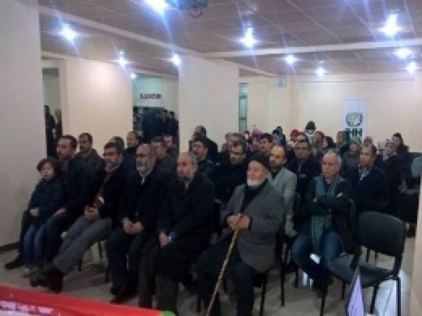 İmam Hatip öğrencileri şehitleri andı