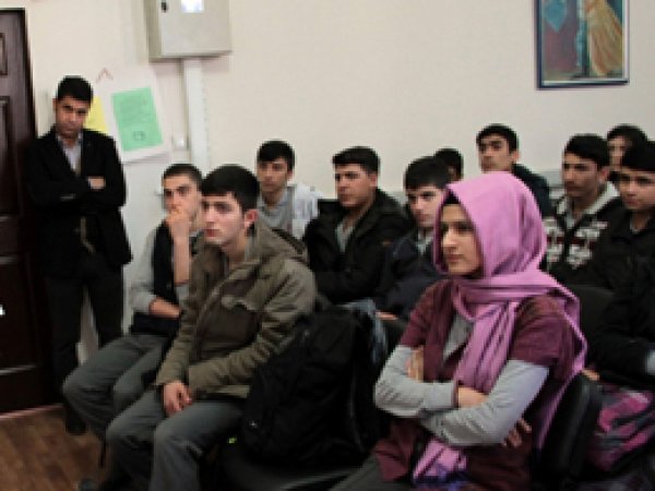 Lise öğrencilerine dengeli yaşamın sırları anlatıldı